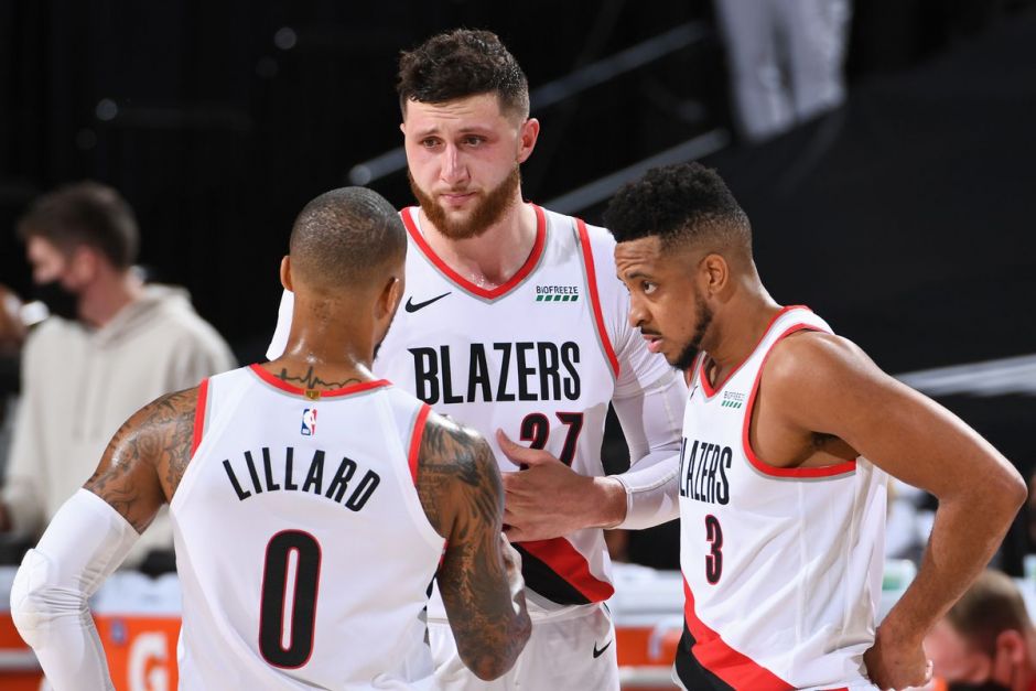 背身接应 背身接应