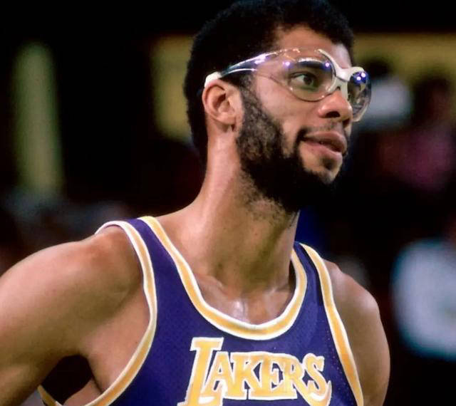 老将谢幕 老将谢幕